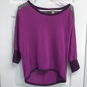 Sheer floral pattern shoulder shirt